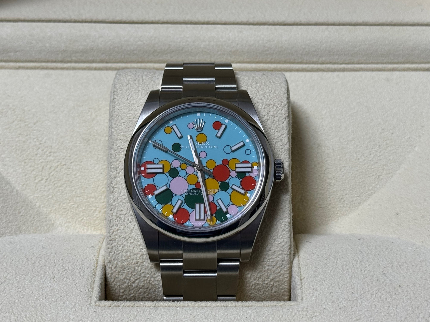 ロレックス 未使用品 オイスターパーペチュアル41 124300 セレブレーション