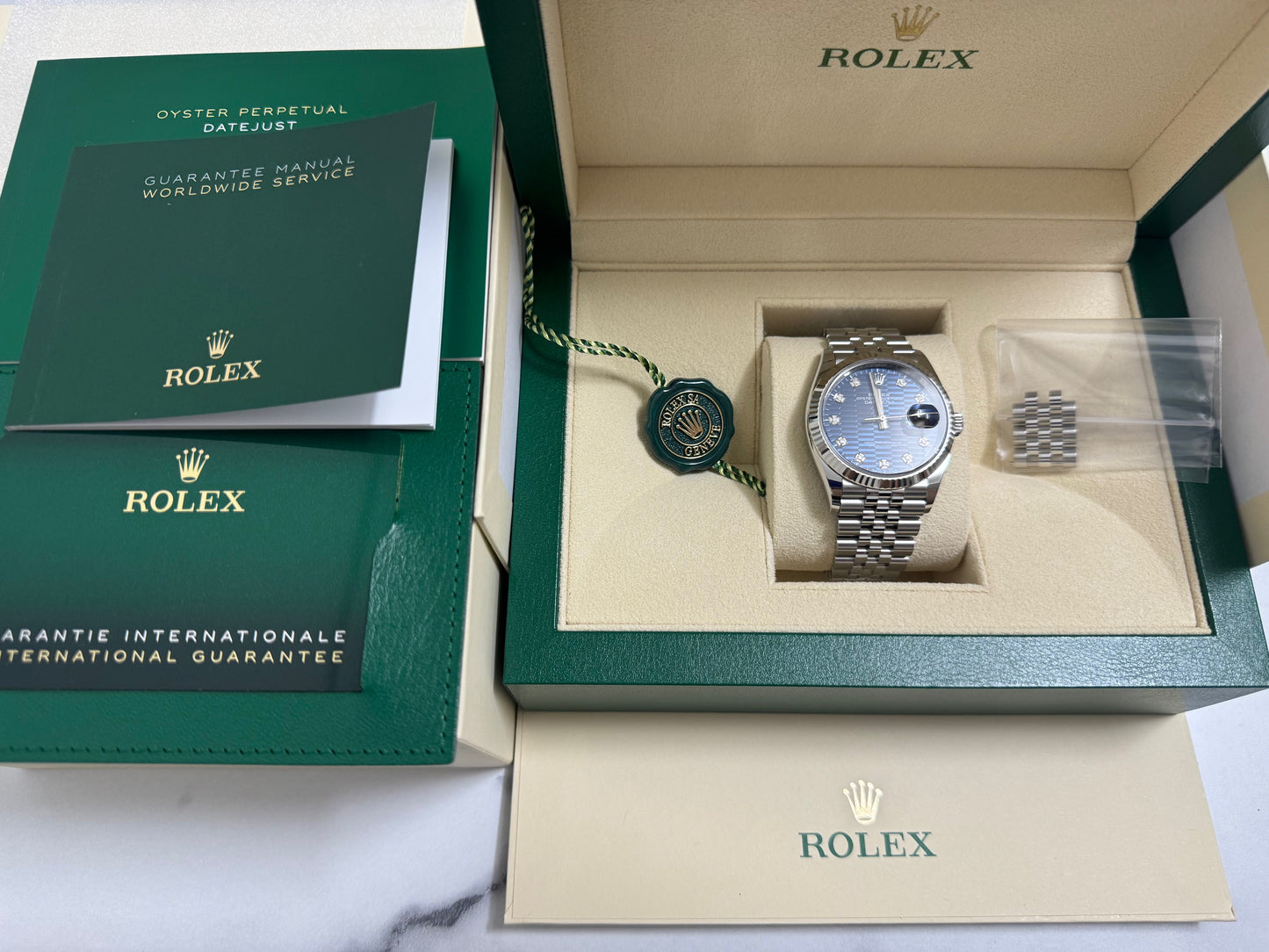 ロレックス 新品 デイトジャスト36 126234G フルーテッドモチーフ