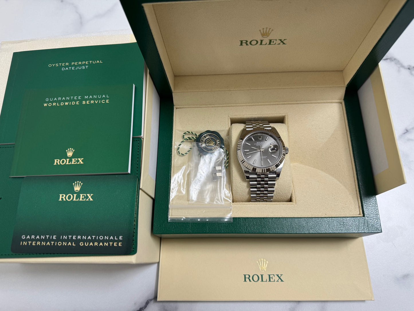 ロレックス 中古 デイトジャスト41 126334 スレート文字盤