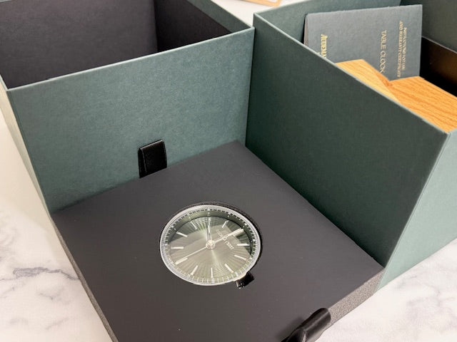 オーデマピゲ 新品 テーブルクロック CODE 三針 グリーン文字盤