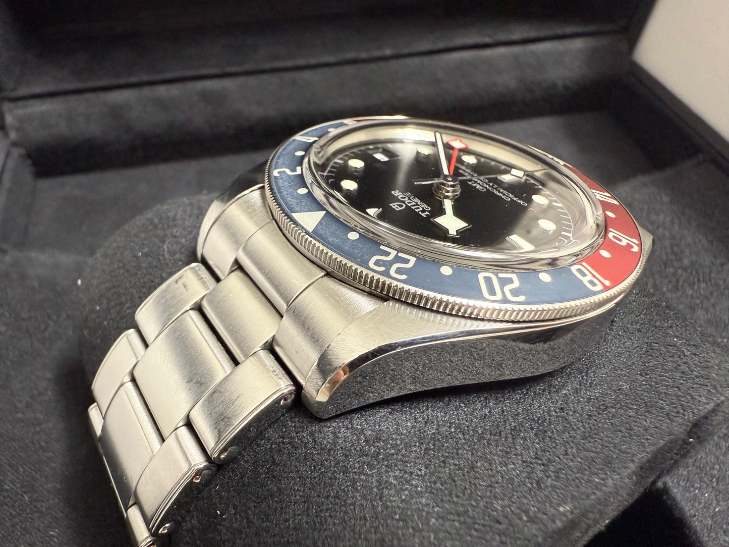 チューダー 中古 ブラックベイGMT M79830RB-0001 黒文字盤