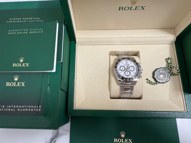 ロレックス 新品 コスモグラフデイトナ 126500LN 白文字盤
