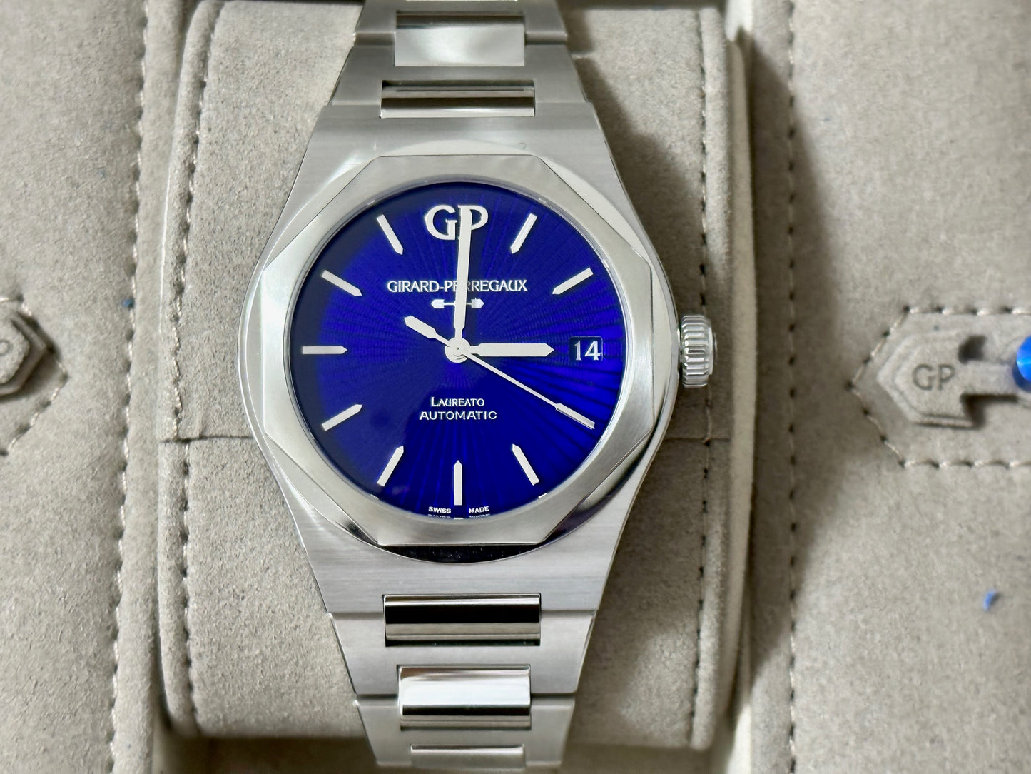 ジラールペルゴ 新品 ロレアート 188本限定 エナメル青文字盤
