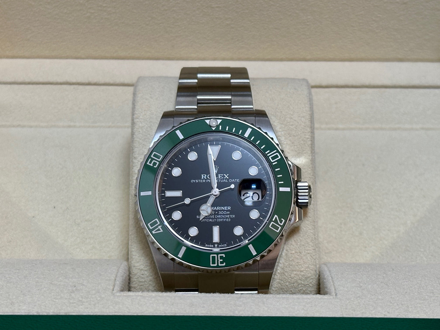 ロレックス 美品 サブマリーナ 126610LV グリーンサブ