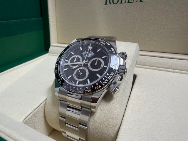 ロレックス　新品　コスモグラフデイトナ　１２６５００ＬＮ　黒文字盤