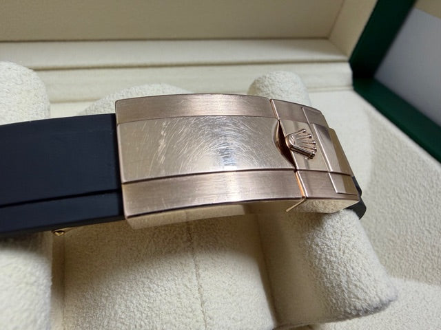 ロレックス　中古　コスモグラフデイトナ　１１６５１５ＬＮ　チョコ文字盤