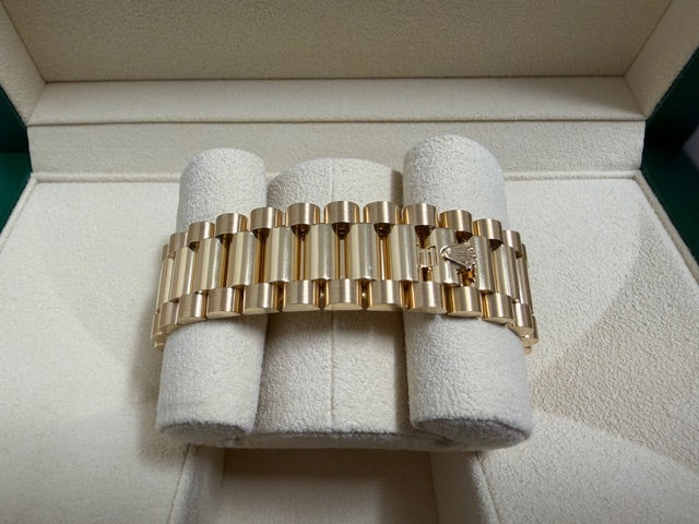 ロレックス　美品中古　デイデイト３６　１２８２３８　マラカイト文字盤