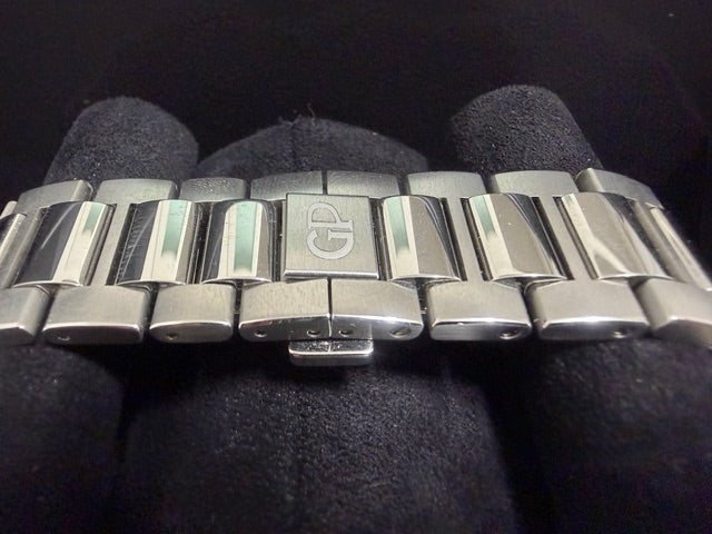 ジラールペルゴ　美品中古　ロレアート　８１０１０－１１－６３４－１１Ａ　黒文字盤