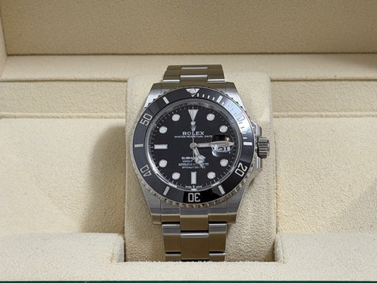 ロレックス　中古　サブマリーナデイト　１２６６１０ＬＮ　