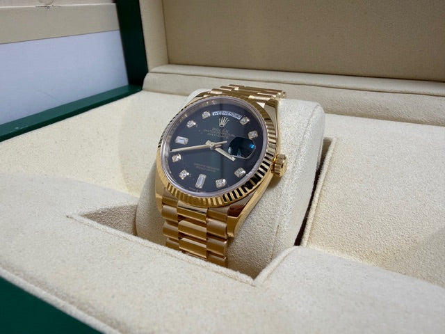 ロレックス　美品中古　デイデイト３６　１２８２３８　グリーンオンブレダイヤ文字盤
