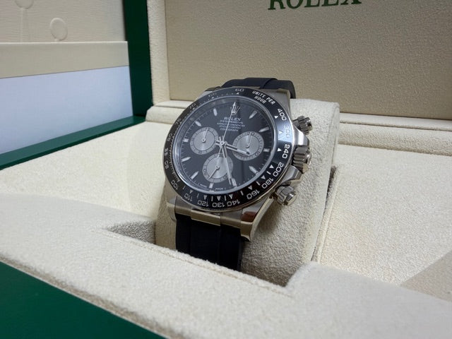 ロレックス　中古　コスモグラフデイトナ　１２６５１９ＬＮ　黒文字盤