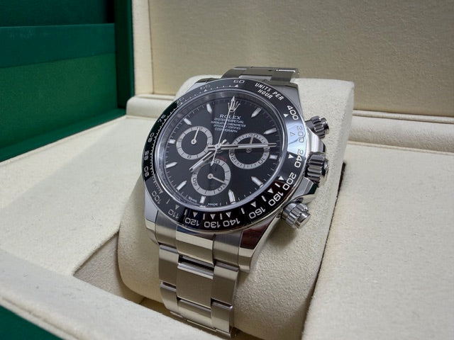 ロレックス　新品　コスモグラフデイトナ　１２６５００ＬＮ　黒文字盤