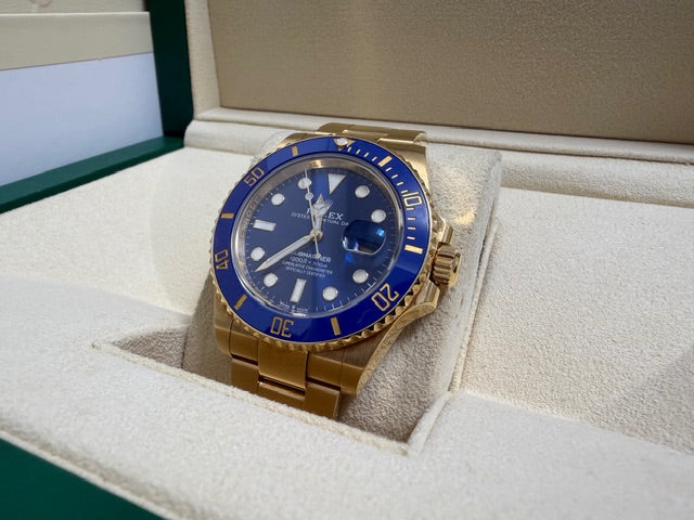 ロレックス　中古　サブマリーナ　１２６６１８ＬＢ　青文字盤