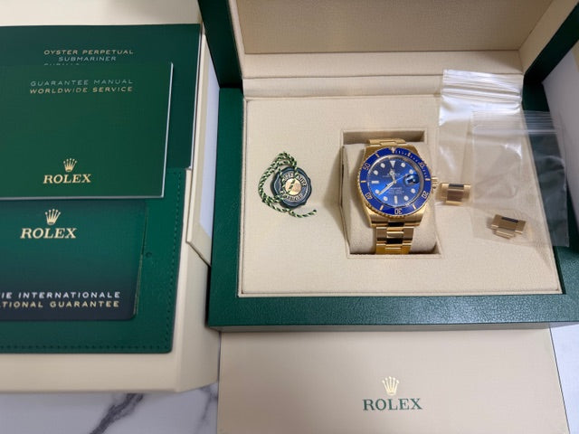 ロレックス　中古　サブマリーナ　１２６６１８ＬＢ　青文字盤