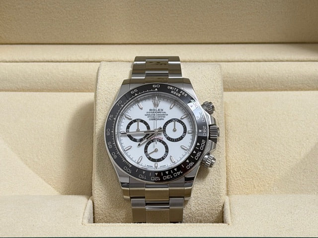ロレックス　美品中古　コスモグラフデイトナ　１２６５００ＬＮ　白文字盤