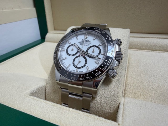 ロレックス　中古　コスモグラフデイトナ　１２６５００ＬＮ　白文字盤