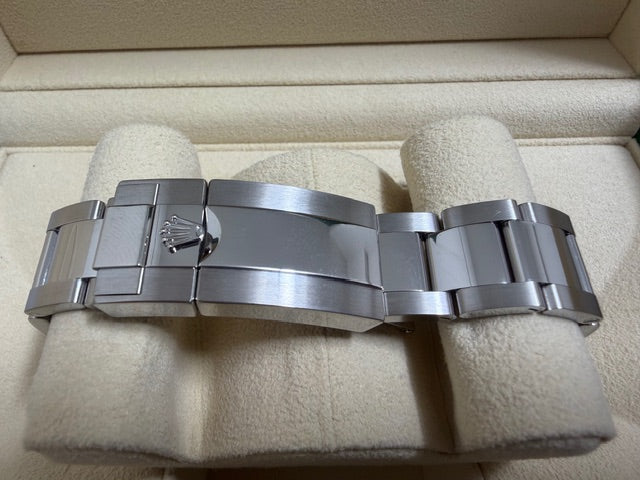 ロレックス　中古　コスモグラフデイトナ　１２６５００ＬＮ　白文字盤