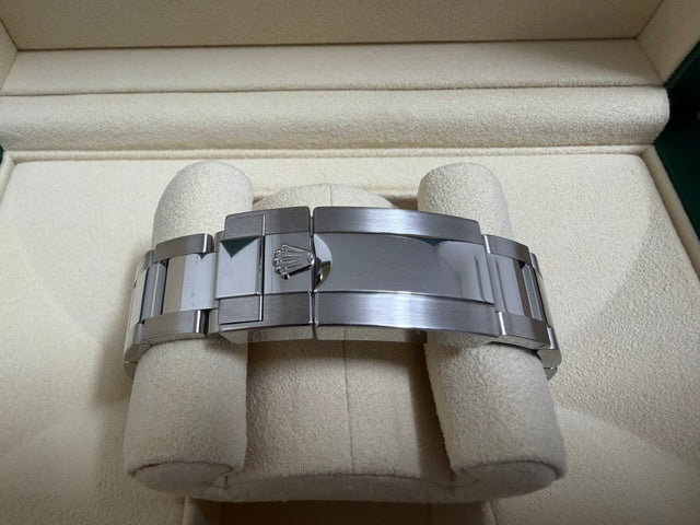 ロレックス　中古　コスモグラフデイトナ　１２６５００ＬＮ　白文字盤