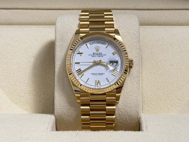 ロレックス　美品中古　デイデイト３６　１２８２３８　ＹＧ　白文字盤