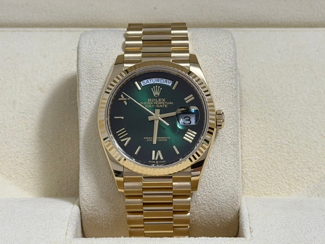 ロレックス　美品中古　デイデイト３６　１２８２３８　グリーンオンブレ