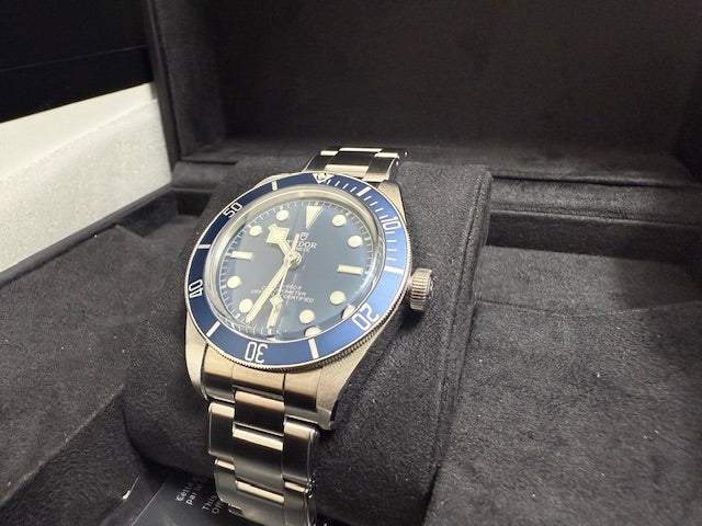 チューダー　中古美品　ブラックベイ５８　７９０３０Ｂ　